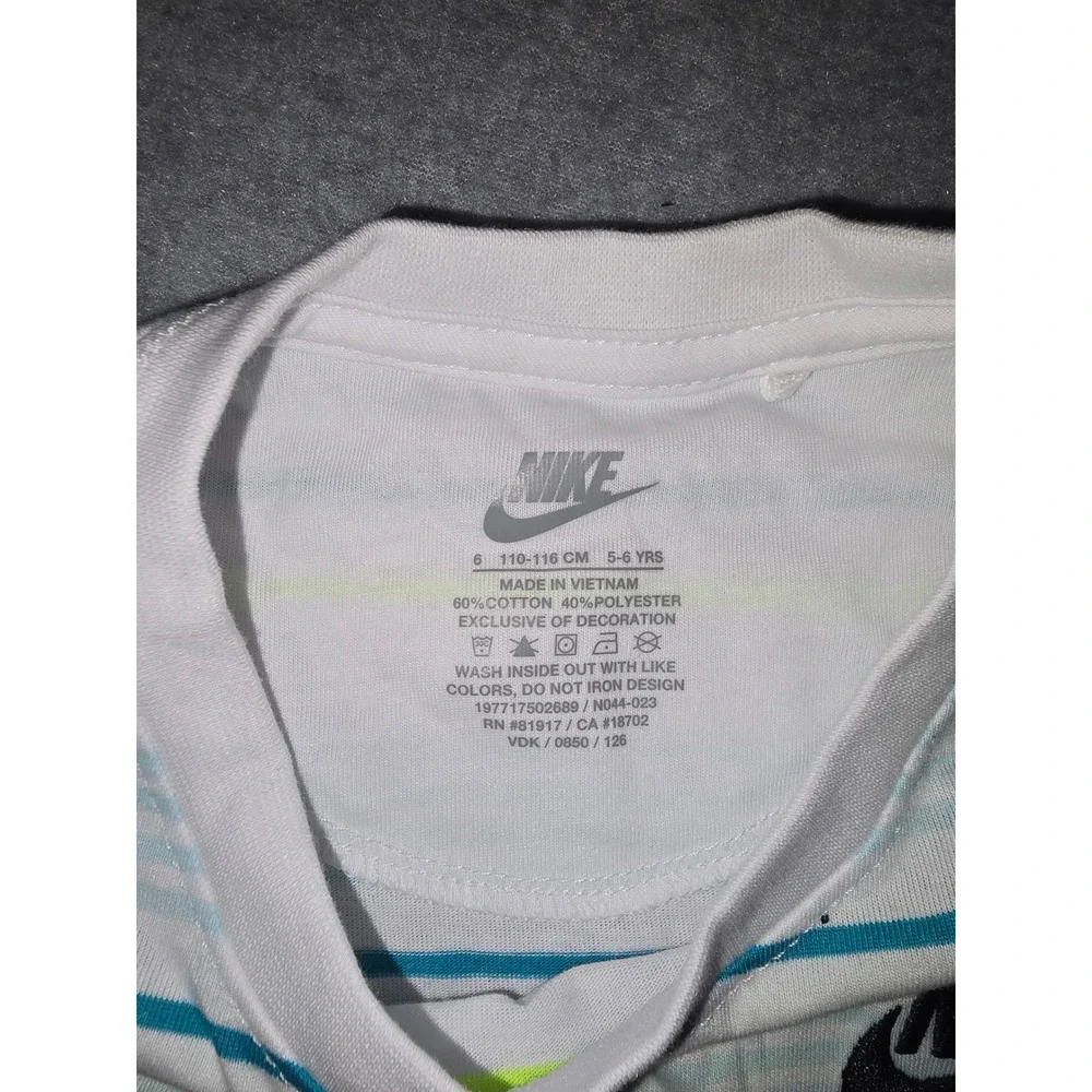 Nike boys piece